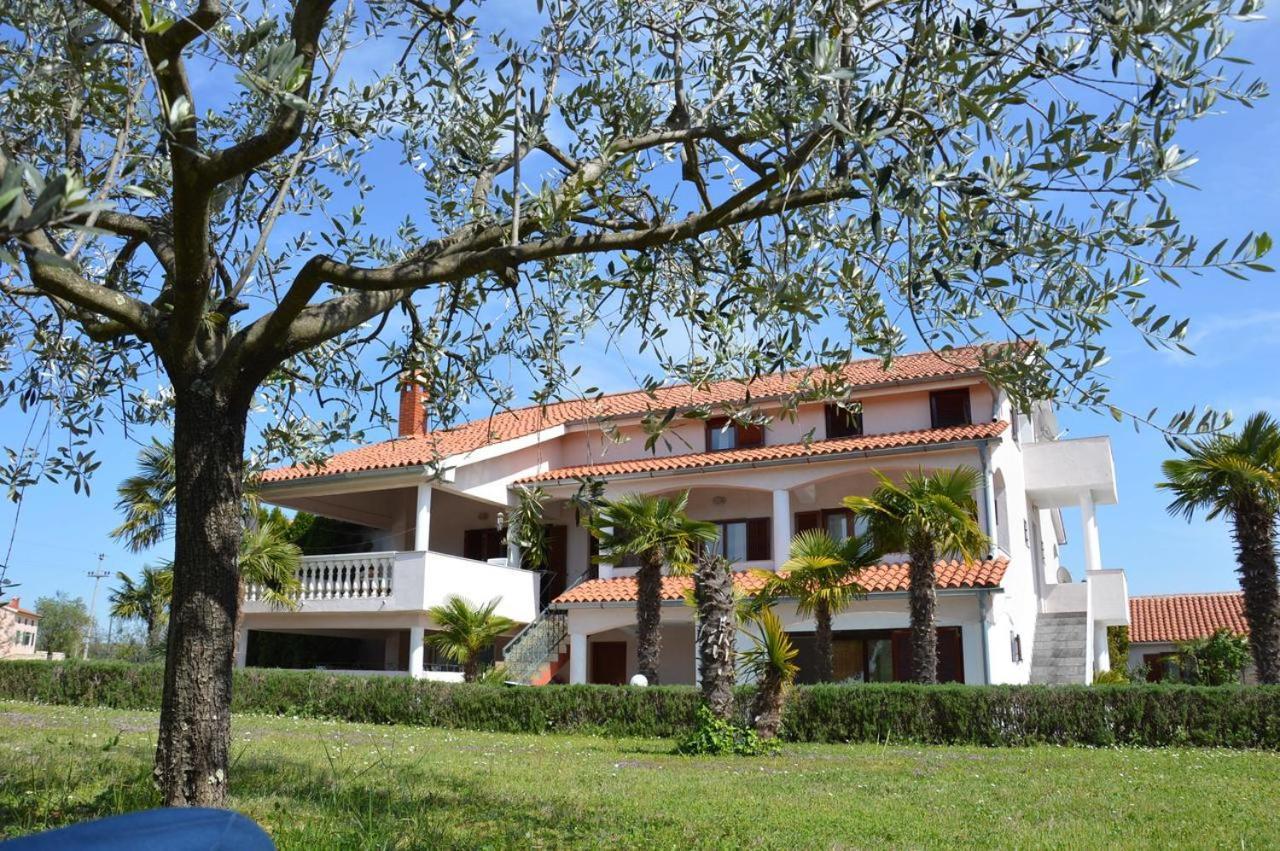 Nova Vas  Apartments Athena المظهر الخارجي الصورة